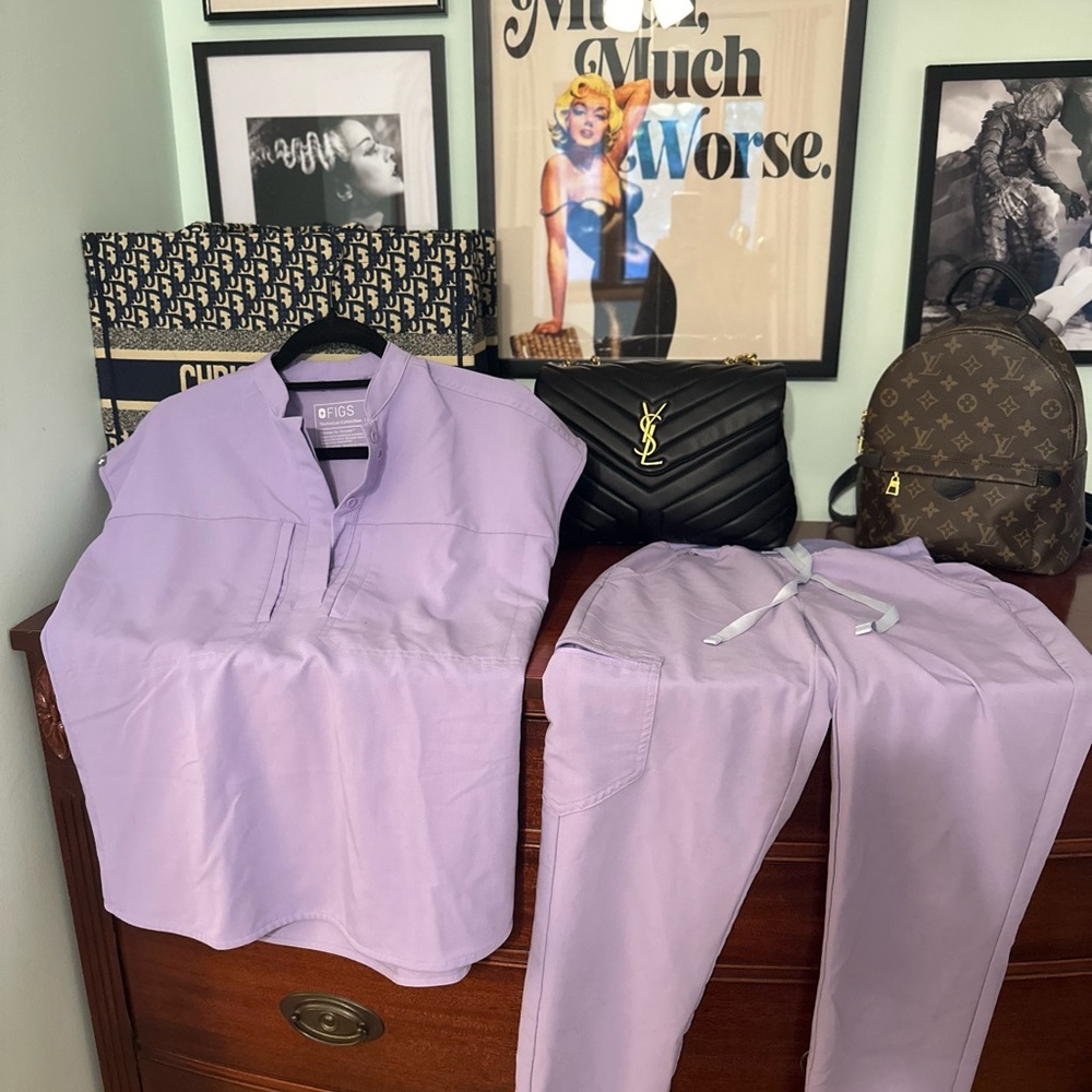 Xxs Lavender Top and Xxs Zamora lavender bottom